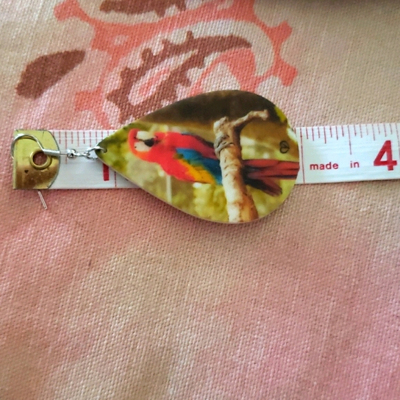 Macaw Parrot Earrings Tropical Bird Forest Teardro - Picture 4 of 7